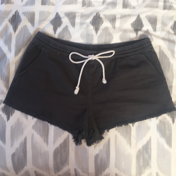 aerie Pants - aerie Soft Fringe Shorts in Black Denim